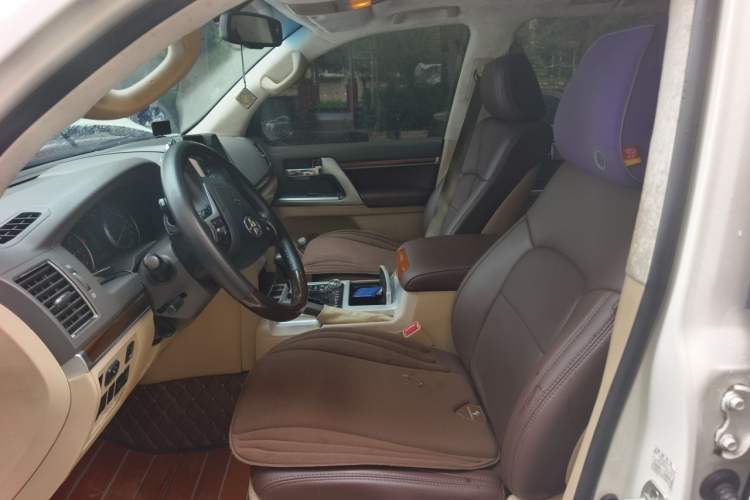 Used Toyota Land Cruiser 2012 4.0L Automatic VX Left Front Seat