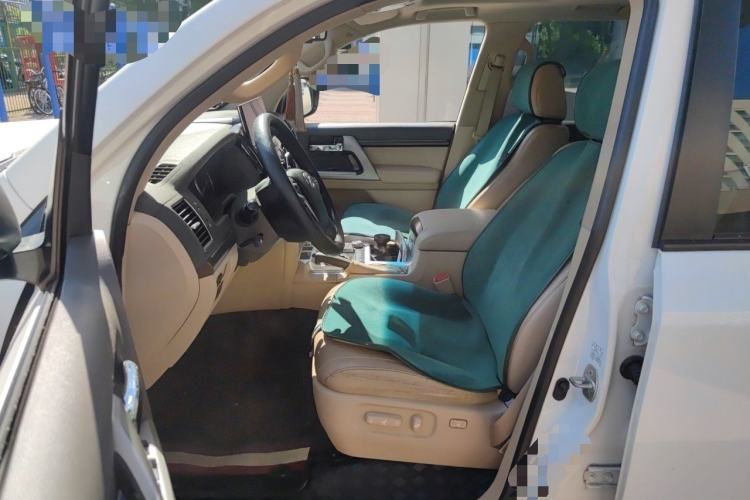 Used Toyota Land Cruiser 2012 4.0L Automatic VX Left Front Seat