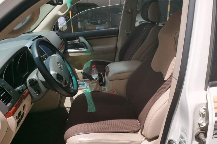 Used Toyota Land Cruiser 2012 4.6L Automatic VX Left Front Seat