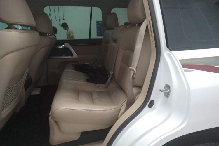 Used Toyota Land Cruiser 2012 4.0L Automatic VX Left Rear Seat