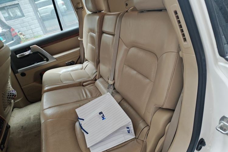 Used Toyota Land Cruiser 2012 4.6L Automatic VX-R Left Rear Seat