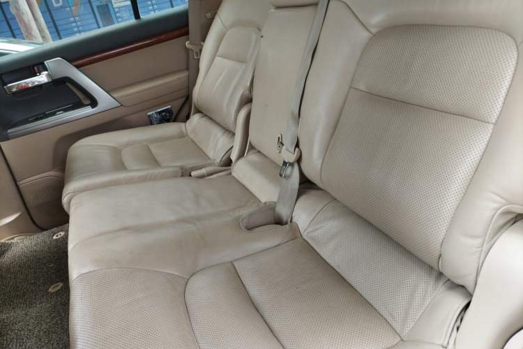 Used Toyota Land Cruiser 2012 4.0L Automatic VX Left Rear Seat