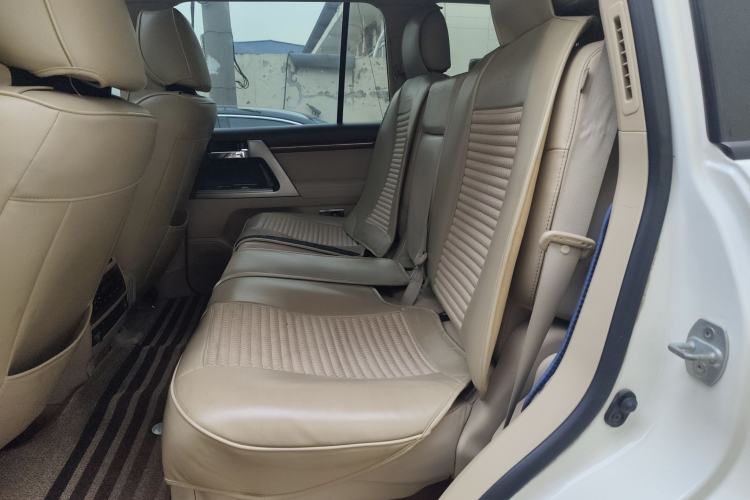 Used Toyota Land Cruiser 2012 4.6L Automatic VX-R Left Rear Seat