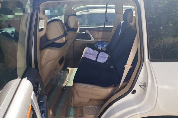 Used Toyota Land Cruiser 2012 4.6L Automatic VX Left Rear Seat