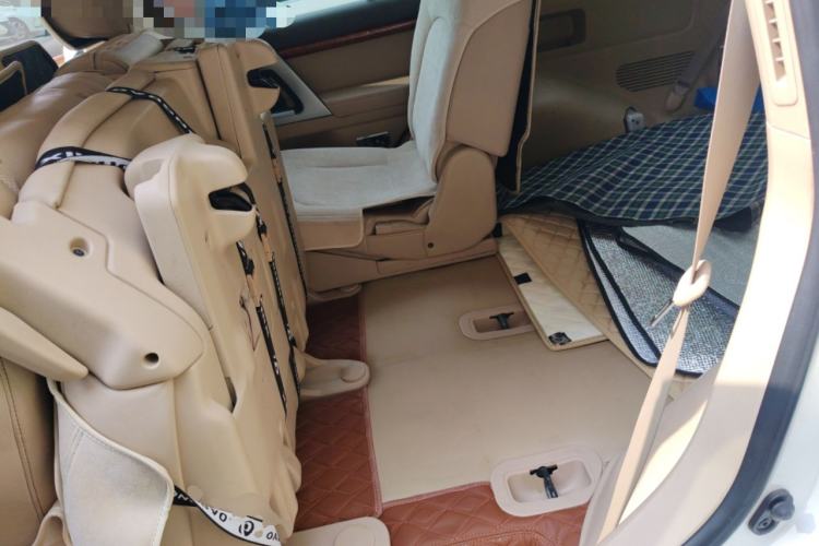 Used Toyota Land Cruiser 2012 4.6L Automatic VX-R Left Rear Seat