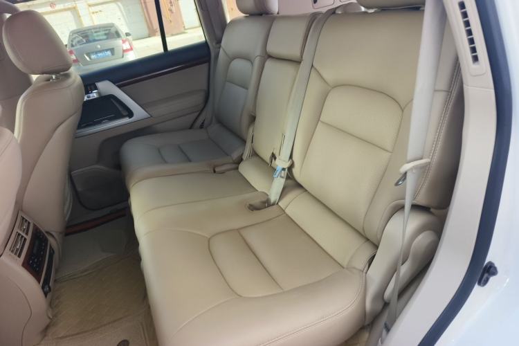 Used Toyota Land Cruiser 2012 4.6L Automatic VX-R Left Rear Seat