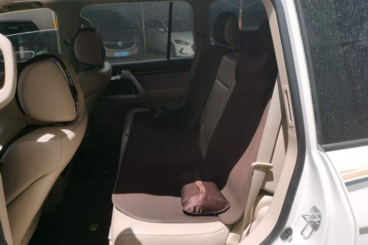 Used Toyota Land Cruiser 2012 4.6L Automatic VX Left Rear Seat