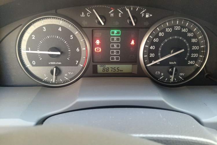 Used Toyota Land Cruiser 2012 4.0L Automatic VX Odometer Close Up