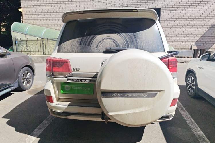 Used Toyota Land Cruiser 2012 4.6L Automatic VX Rear