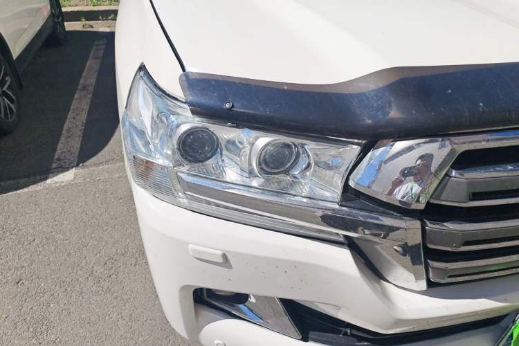 Used Toyota Land Cruiser 2012 4.6L Automatic VX Right Front Headlight