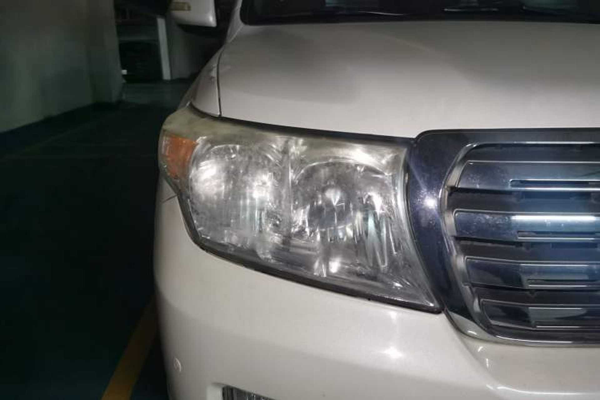 Used Toyota Land Cruiser  Right Front Headlight