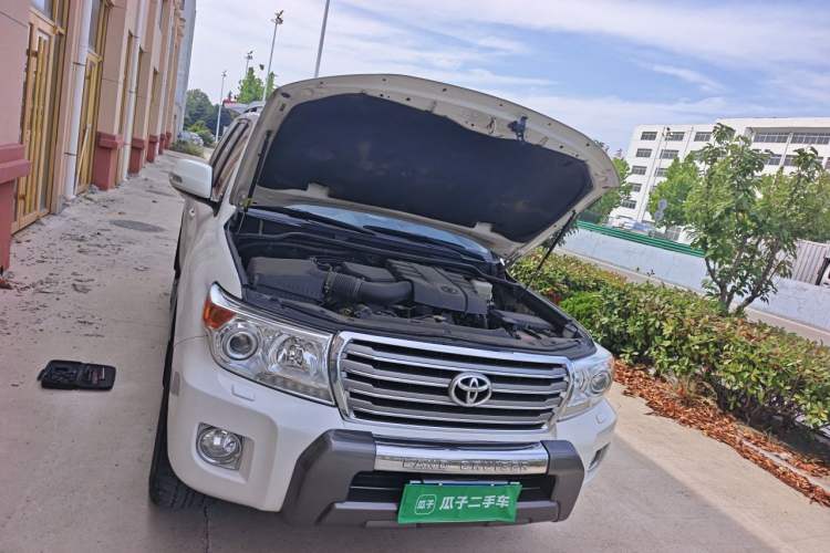 Used Toyota Land Cruiser 2012 4.0L Automatic VX Right Front Headlight