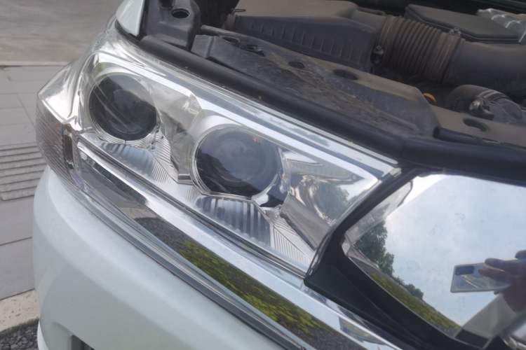 Used Toyota Land Cruiser 2012 4.0L Automatic VX Right Front Headlight