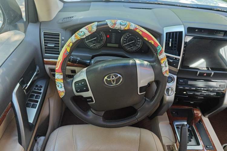 Used Toyota Land Cruiser 2012 4.0L Automatic VX Steering Wheel