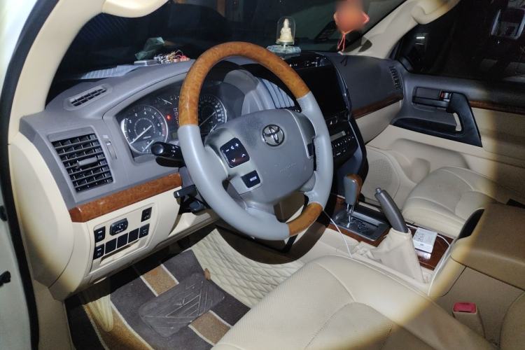 Used Toyota Land Cruiser 2012 4.0L Automatic GX-R Steering Wheel