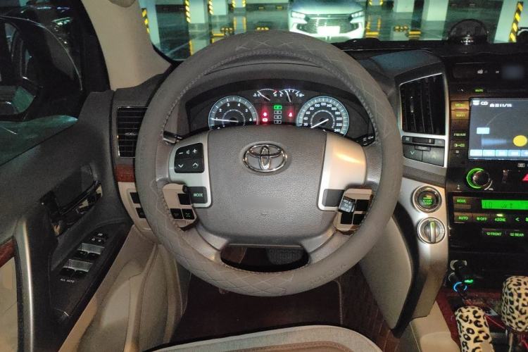 Used Toyota Land Cruiser 2012 4.0L Automatic VX Steering Wheel
