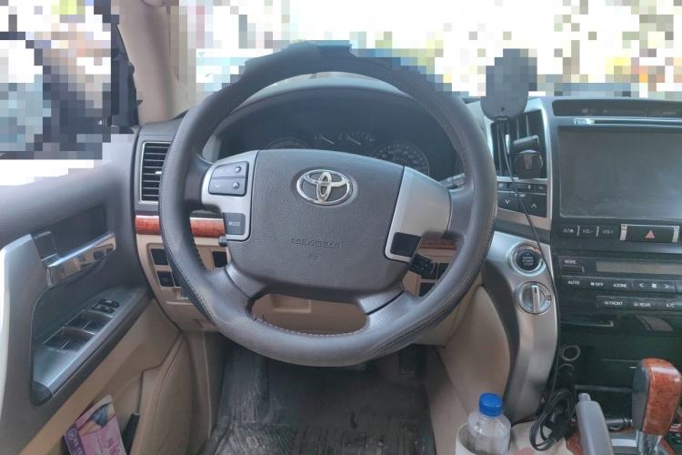 Used Toyota Land Cruiser 2012 4.0L Automatic VX Steering Wheel