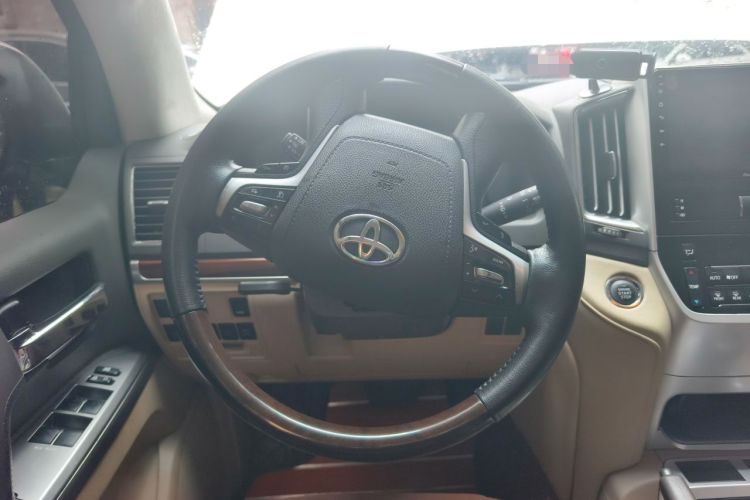 Used Toyota Land Cruiser 2012 4.0L Automatic VX Steering Wheel