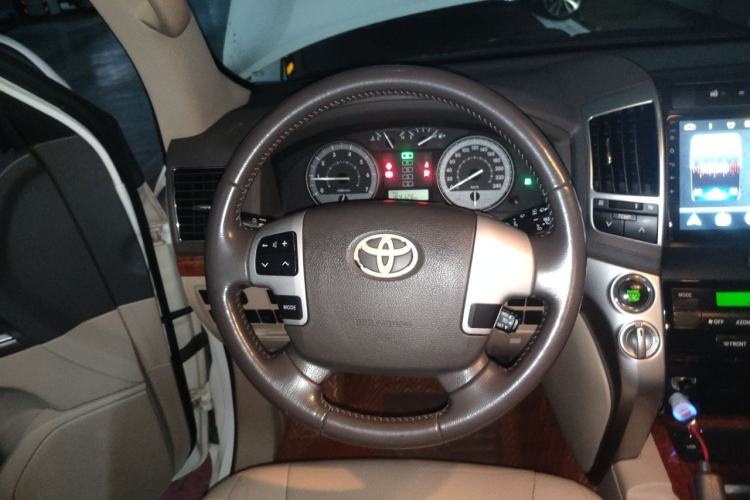 Used Toyota Land Cruiser 2012 4.0L Automatic VX Steering Wheel