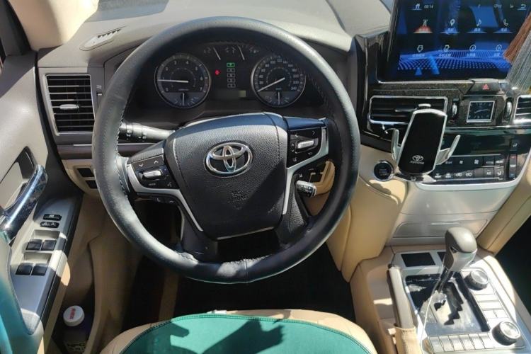 Used Toyota Land Cruiser 2012 4.0L Automatic VX Steering Wheel