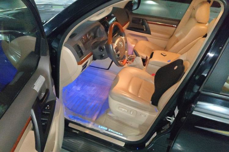 Used Toyota Land Cruiser  Driver Seat