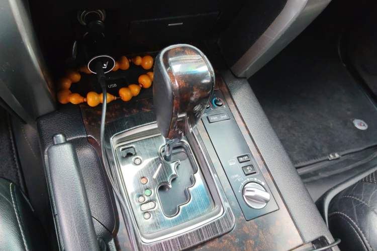 Used Toyota Land Cruiser  Gear Lever