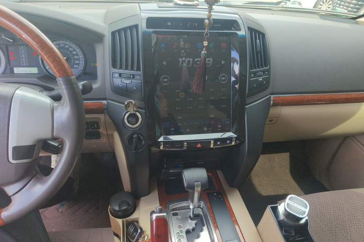 Used Toyota Land Cruiser  Audio And AC Panel