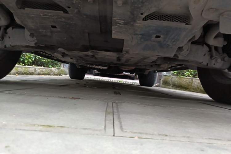 Used Toyota Land Cruiser 2013 4000 Middle East Version Chassis Rear