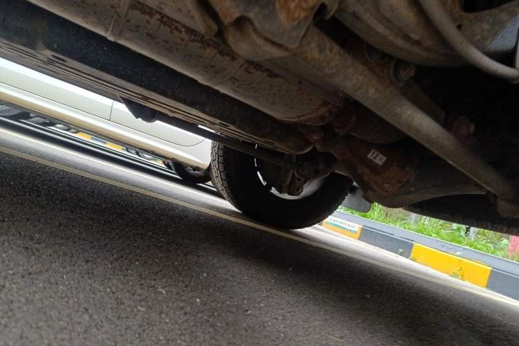 Used Toyota Land Cruiser 2013 5700 Middle East Version Chassis Rear Left