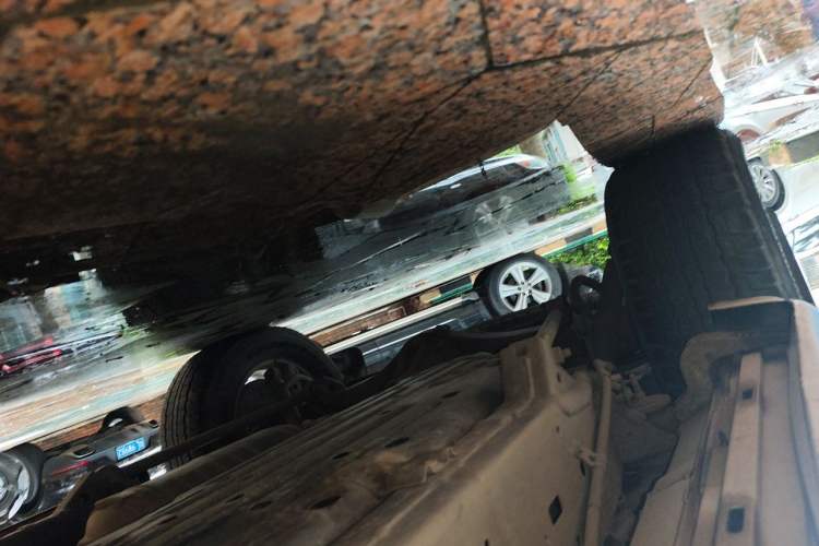 Used Toyota Land Cruiser  Chassis Rear Right