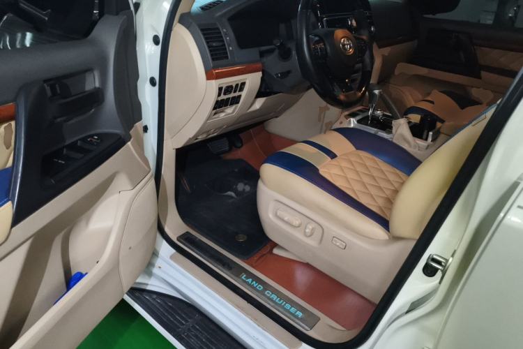 Used Toyota Land Cruiser  Driver Seat
