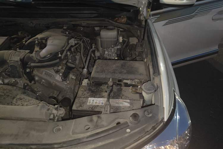 Used Toyota Land Cruiser  Engine Bay Left
