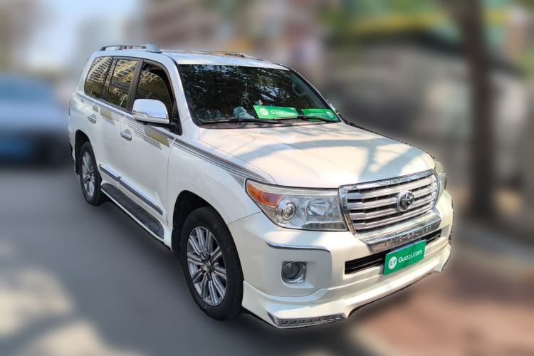 Used Toyota Land Cruiser 2013 4000 Middle East Version Front Right 45 Deg