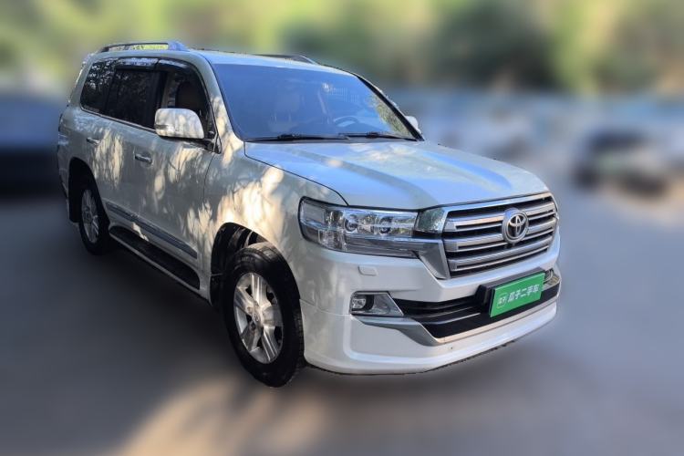 Used Toyota Land Cruiser  Front Right 45 Deg