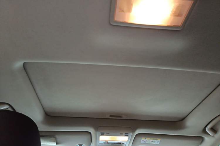 Used Toyota Land Cruiser 2013 4000 Middle East Version Headliner