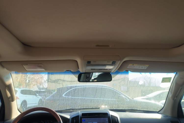 Used Toyota Land Cruiser 2013 4.0L GX-R Middle East Edition Headliner