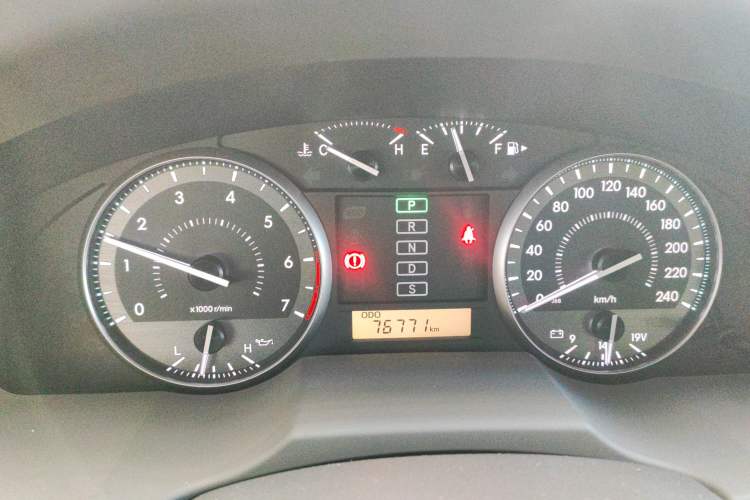 Used Toyota Land Cruiser 2013 4.0L GX-R Middle East Edition Instrument Cluster