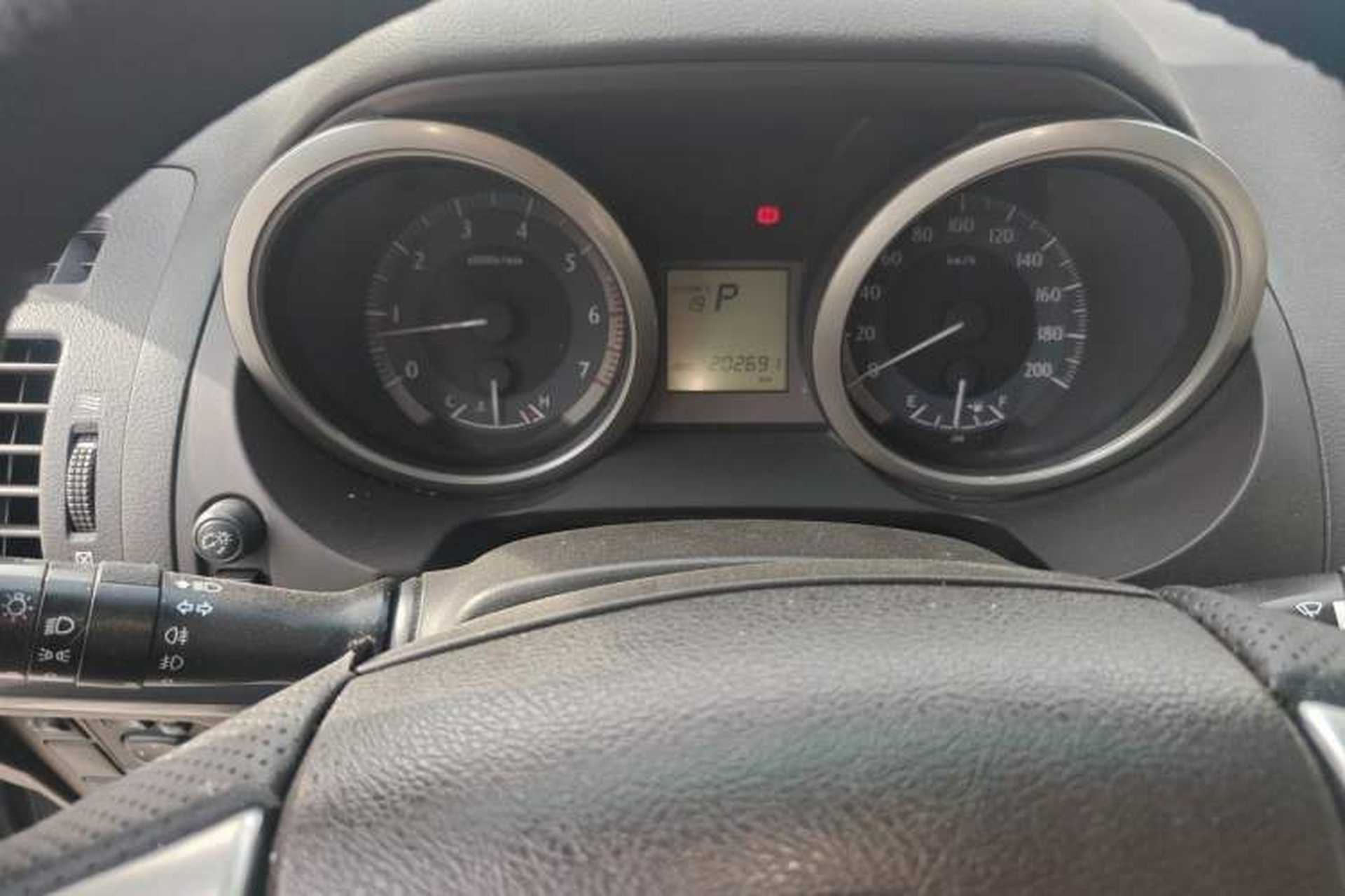 Used Toyota Land Cruiser  Instrument Cluster