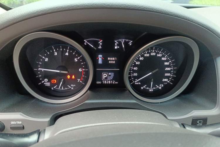 Used Toyota Land Cruiser 2013 5700 Middle East Version Instrument Cluster