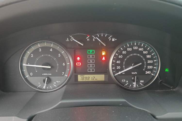 Used Toyota Land Cruiser  Instrument Cluster