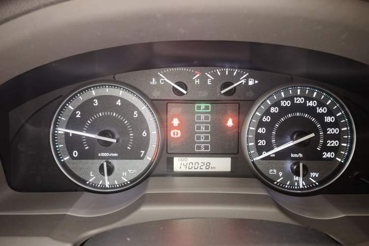 Used Toyota Land Cruiser  Instrument Cluster