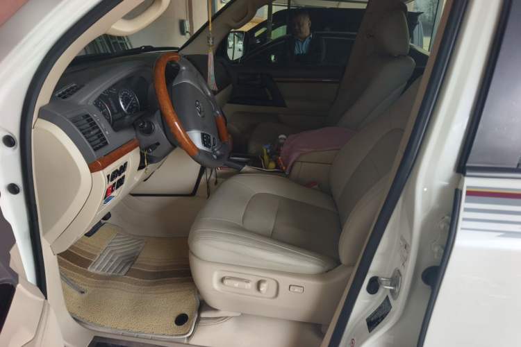 Used Toyota Land Cruiser  Left Front Seat