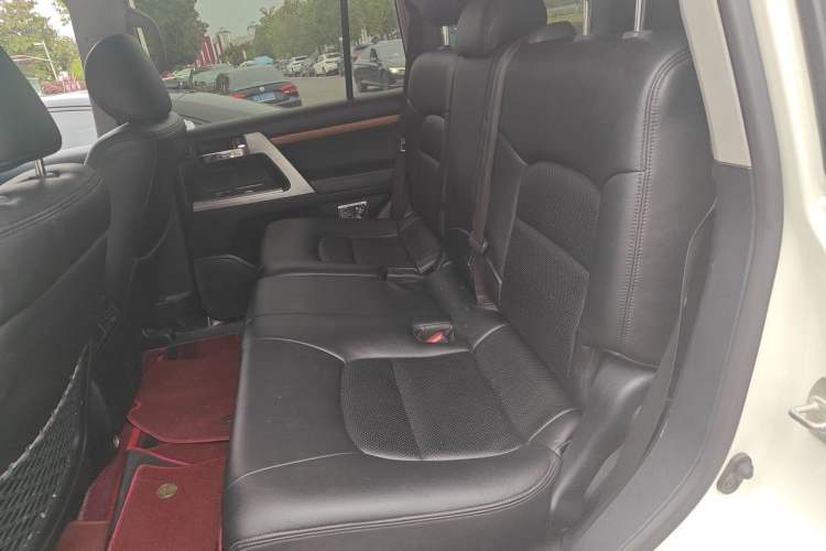 Used Toyota Land Cruiser  Left Rear Seat