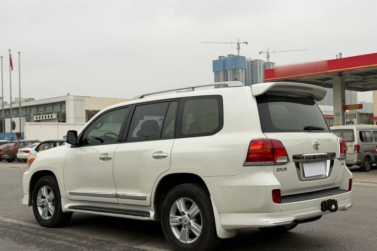 Used Toyota Land Cruiser 2013 4.0L GX-R Middle East Edition Left Side