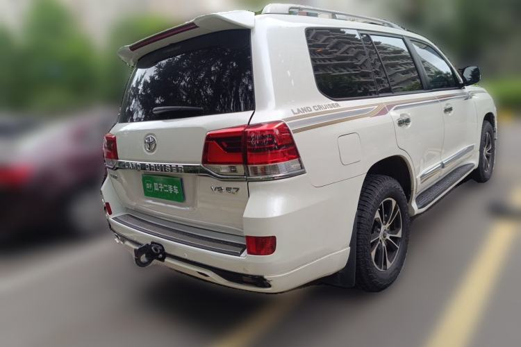 Used Toyota Land Cruiser 2013 5700 Middle East Version Rear Right 45 Deg