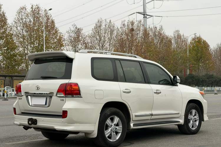 Used Toyota Land Cruiser 2013 4.0L GX-R Middle East Edition Rear Right 45 Deg