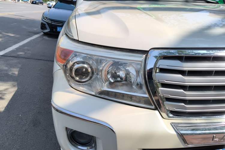 Used Toyota Land Cruiser 2013 4000 Middle East Version Right Front Headlight