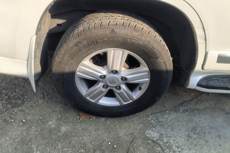 Used Toyota Land Cruiser 2013 4.0L GX-R Middle East Edition Right Rear Wheel Hub
