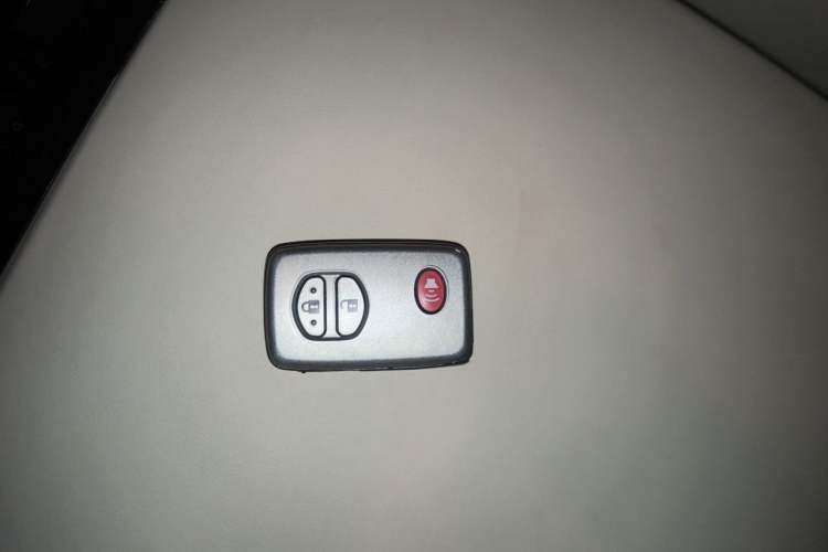 Used Toyota Land Cruiser  Vehicle Key