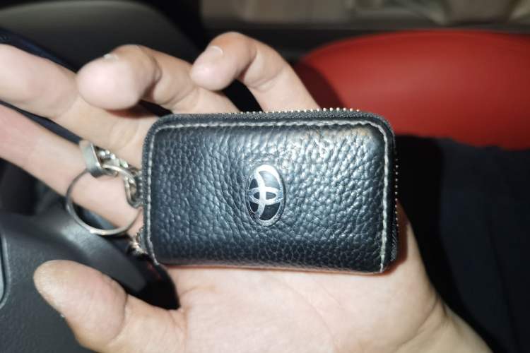 Used Toyota Land Cruiser  Vehicle Key